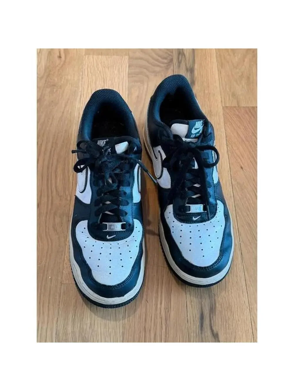 Nike Air Force 1 “07” panda men’s size 8 - read